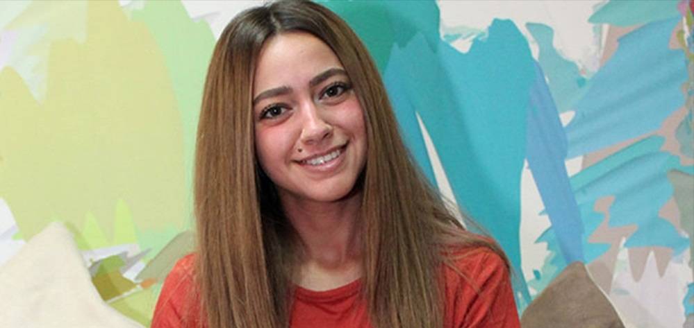بالفيديو - ما حقيقة إيقاف هند عبدالحليم عاماً عن التمثيل؟