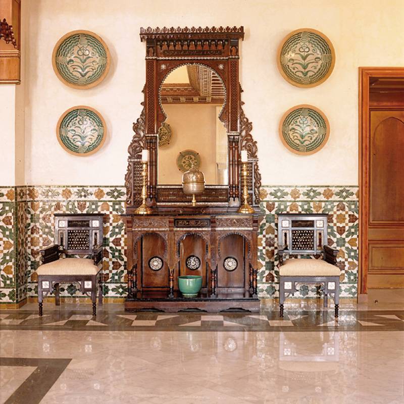 «الاستشراق الزخرفي»:
الشرق والغرب يلتقيان داخل المنزل!