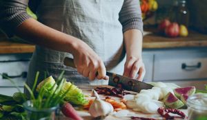 بالفيديو - مأكولات نتناولها بطريقة خاطئة منها المعكرونة