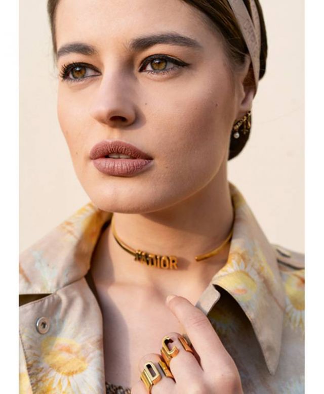 طلة كاملة من Dior طلة كاملة من Dior