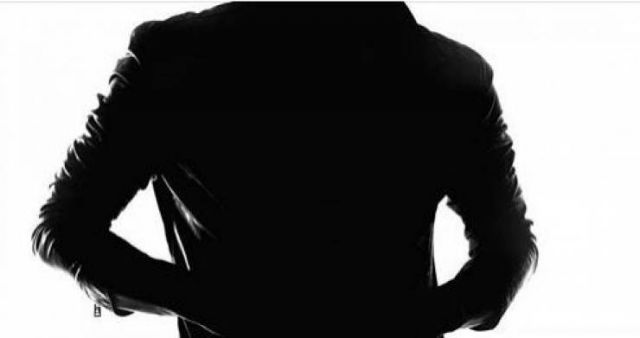 بالفيديو - فنان مصري شهير يعترف: 