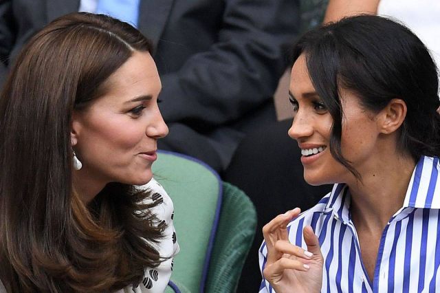 بالفيديو - ما قصّة الشجار بين ميغان ماركل وكايت ميدلتون؟ شدّ شعر وركل وسحل