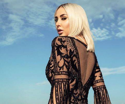 بالصور - زوج جويل ماردينيان يحدث ضجة بوسامته... شاهدوا كم يشبهها