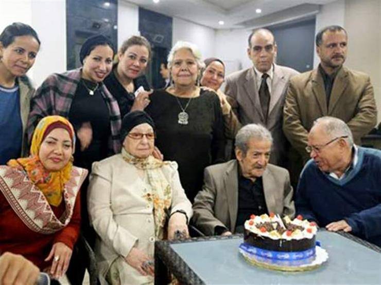 قصة حب مدهشة - بدأت بعد شهر من الولادة وانتهت بالزواج بعد 70 عاماً