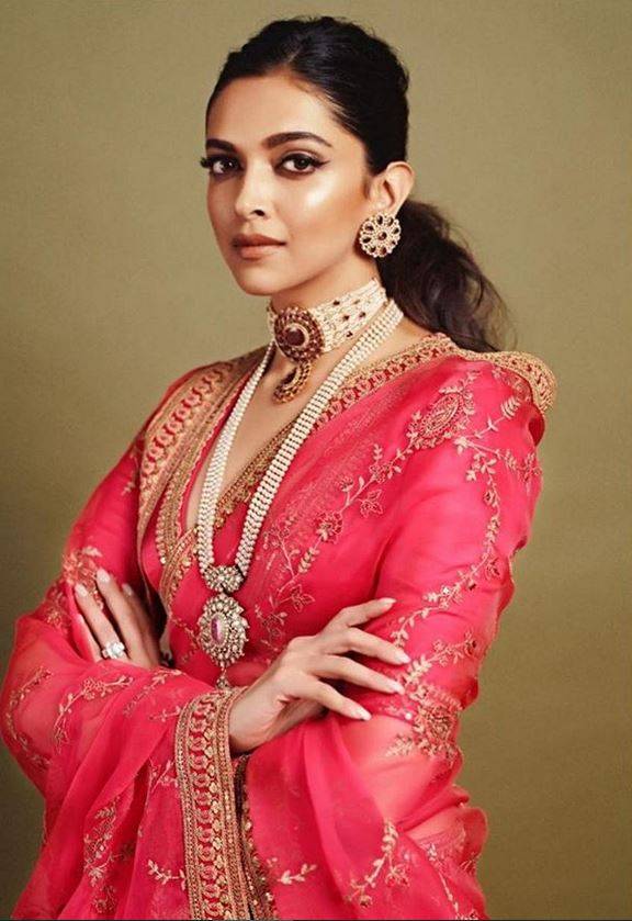 بالصورة – تشوّه كبير في وجه نجمة عالمية جميلة... الحقيقة مؤلمة