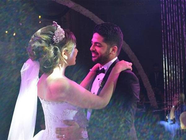 بعد  أن اتهمته بالاعتداء عليها.. زوج نجمة 