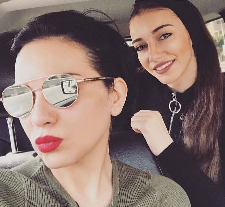 بالفيديو – بعد نزعها الحجاب مفاجأة جديدة من إبنة صفاء سلطان... ماذا فعلت هذه المرة؟