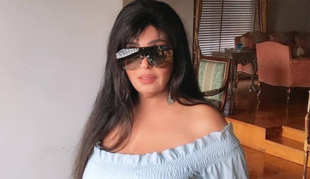 تطورات حالة فيفي عبده الصحية.. وما الذي اعتذرت عنه؟