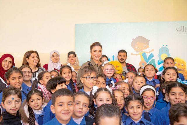 الملكة رانيا
تطلق مادة الرياضيات على منصّة إدراك للتعلّم المدرسي