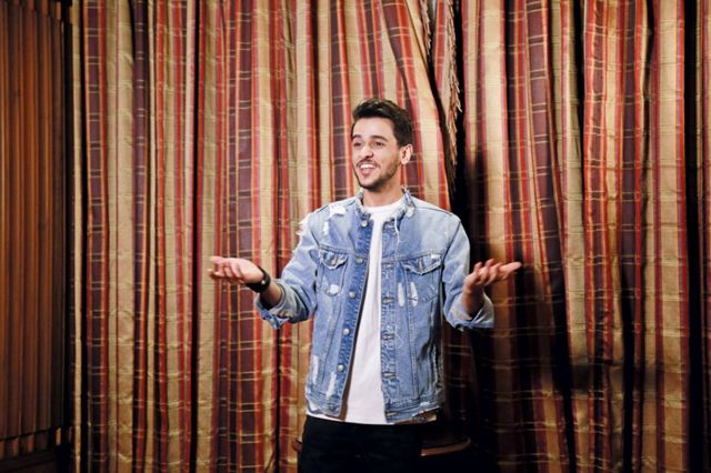 المطرب السعودي عايض