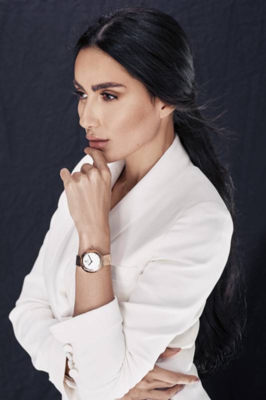 ديالا متألقة  بساعة Boléro  من شوميه Chaumet