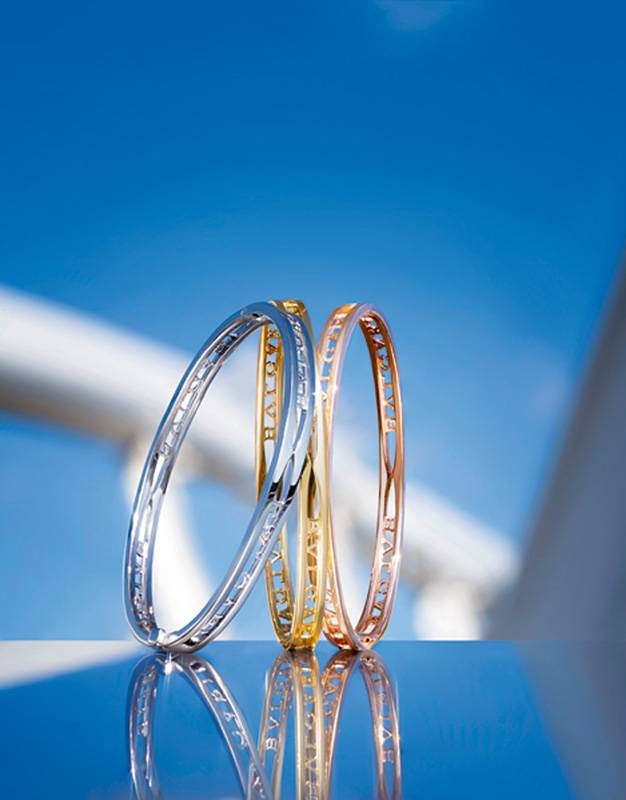 BVLGARI
B.ZERO1
XX ANNIVERSARY
عندما يتقاطع فنّ العمارة وتصميم المجوهرات