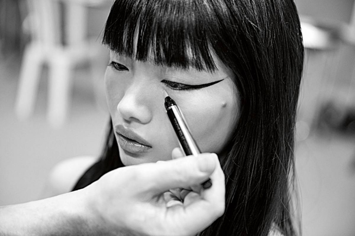 YSL Beaute
خطوة خطوة لماكياج العارضات