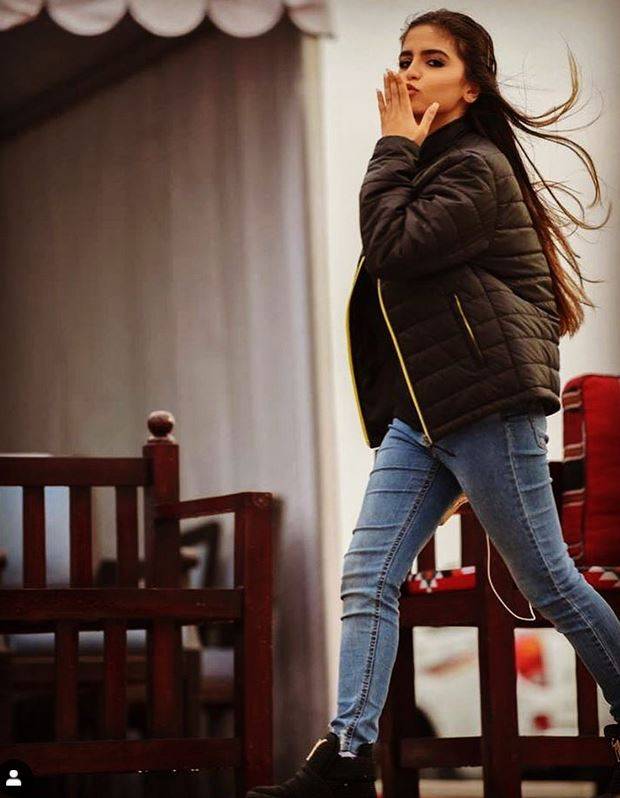 بالصورة – بعد وصفها بالشرهة والمقرفة الطعام لا يفارق حلا الترك... شاهدوا ماذا فعلت وحيّرت الجميع