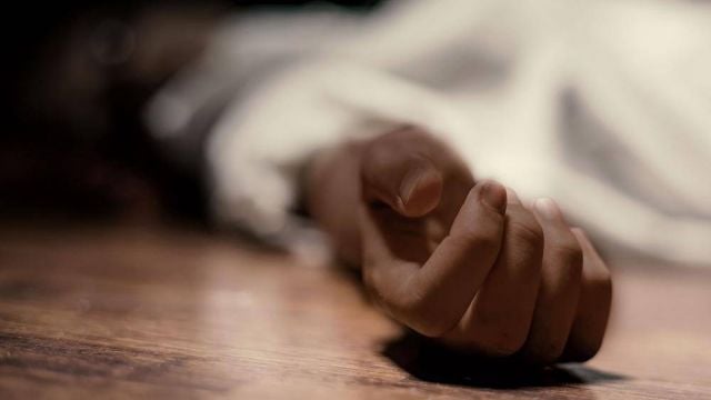 العثور على زوجة أحد مشاهير مصر جثة مكبلة في منزلها... هذا ما حدث لها