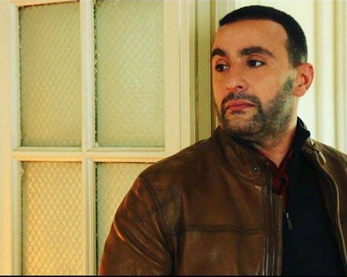 بالصور - أحمد السقا يظهر بيد مصابة.. وبماذا فاجأ ابنته؟