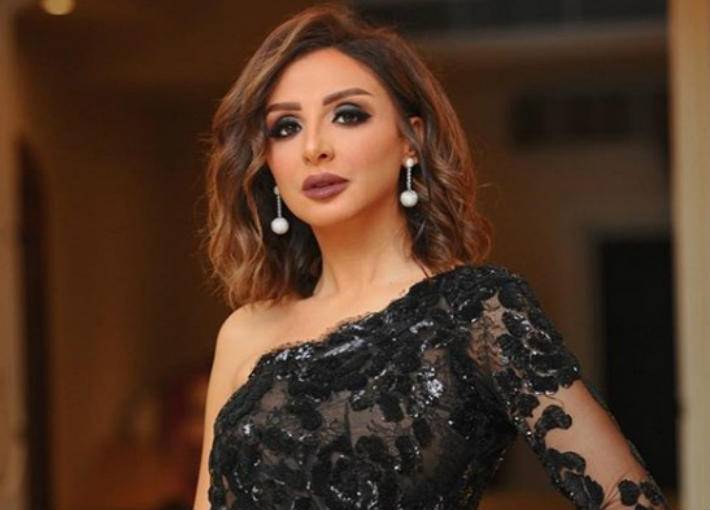 أنغام تحصد جائزة أفضل مطربة.. وزوجها يعلق
