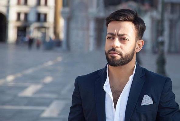 تامر عاشور يستقبل مولوده الأول ويطلق عليه اسماً غريباً!