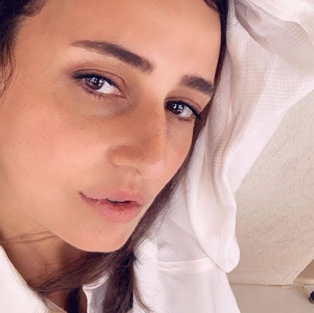 حلا شيحة دون مكياج