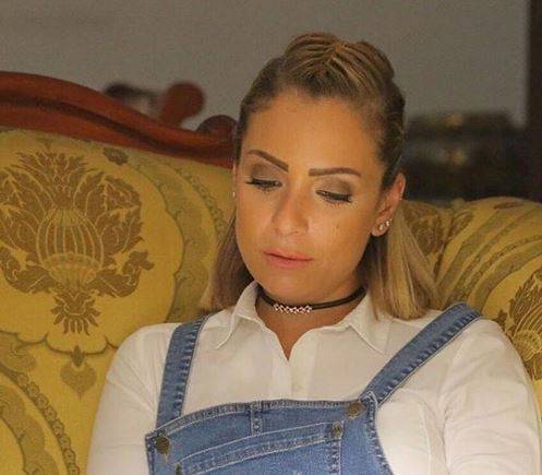 بالصور - ريم البارودي تثير جدلاً واسعاً بتعليقها الناري.. من قصدت بالأحمق؟