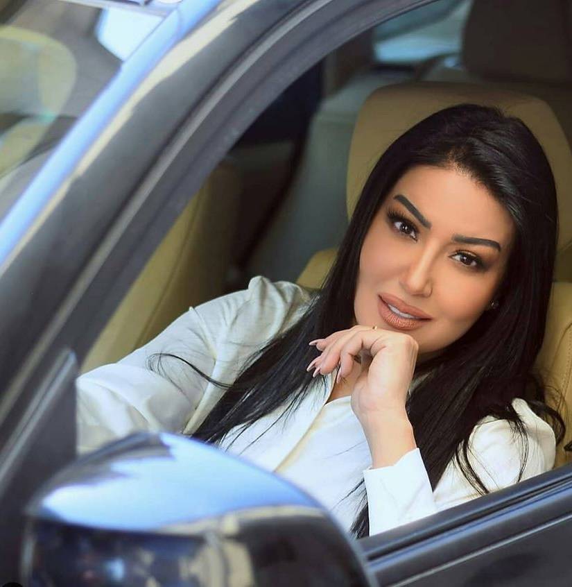سميّة الخشاب تتحدّى أحمد سعد ولا تهتم لغيابه... وهذه رسالتها القاسية إليه