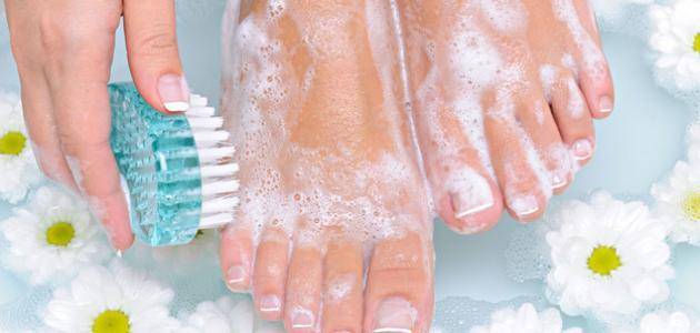 مواد طبيعية للتخلص من رائحة القدمين الكريهة