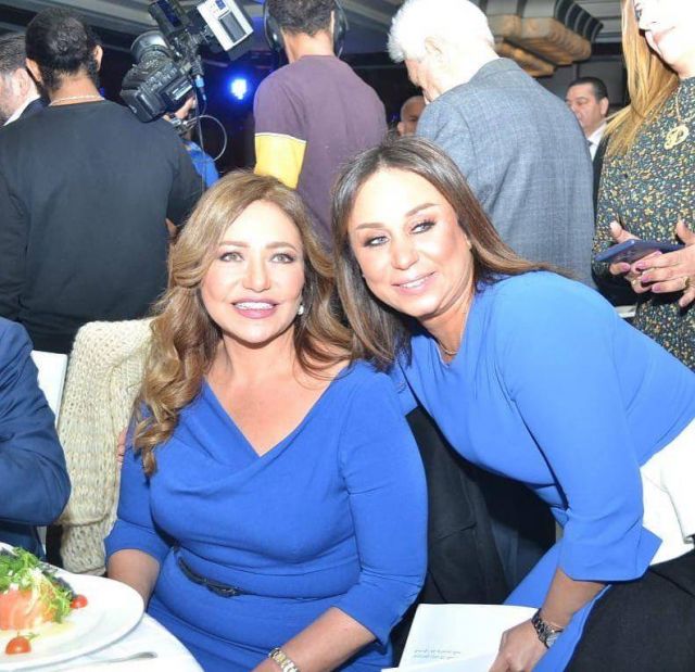 ليلى علوي مع إنجي علي