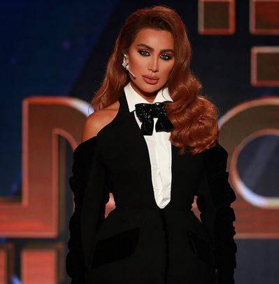 بالصور - فستان جريء لا ترتديه إلا مايا دياب.. شاهدوه