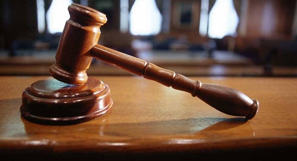 صاحب فرقة رقص يستدرج القاصرات ويلتقط لهنّ الصور الفاضحة.. والحكم صادم!