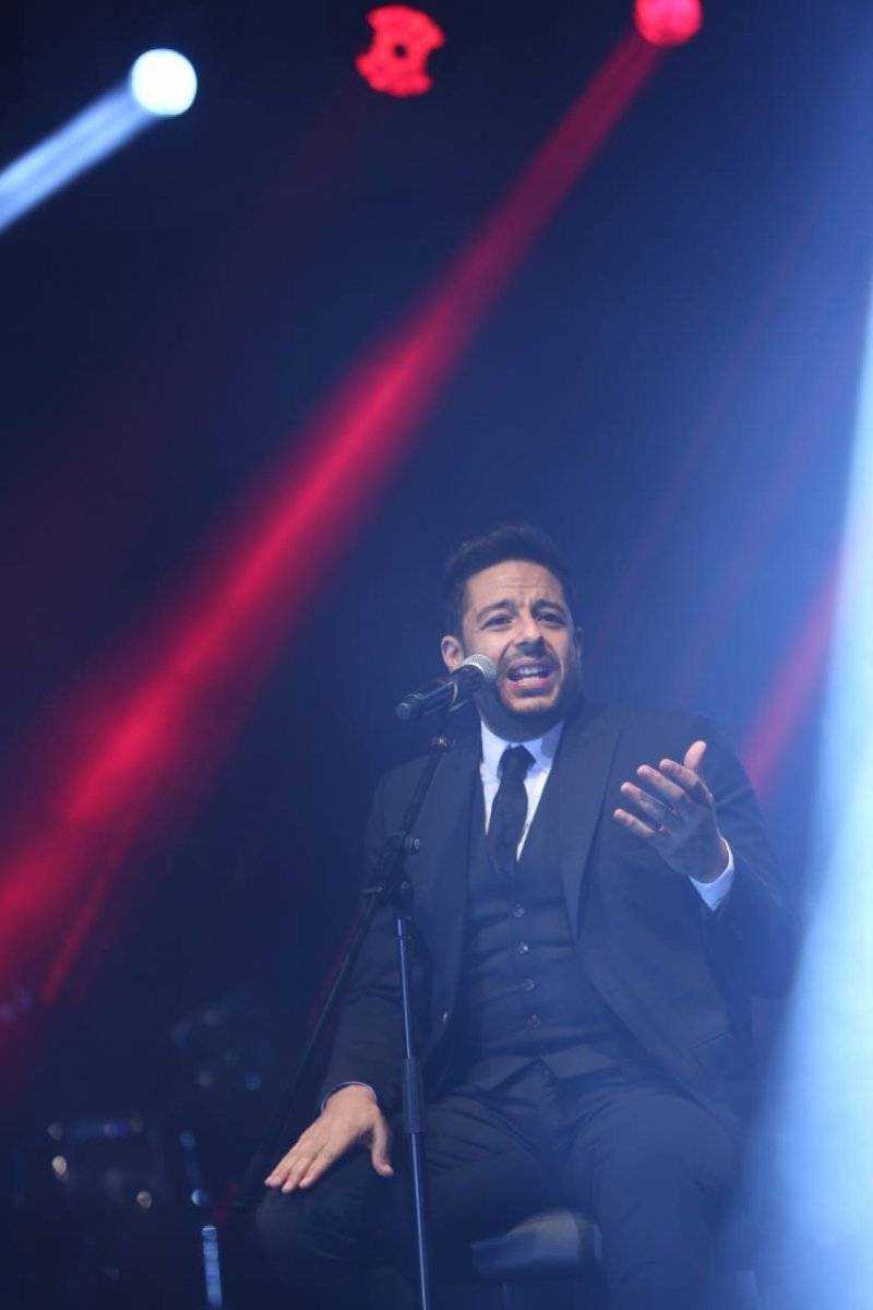 تطورات جديدة في حالة محمد حماقي الصحية.. هذا ما حصل لقدمه