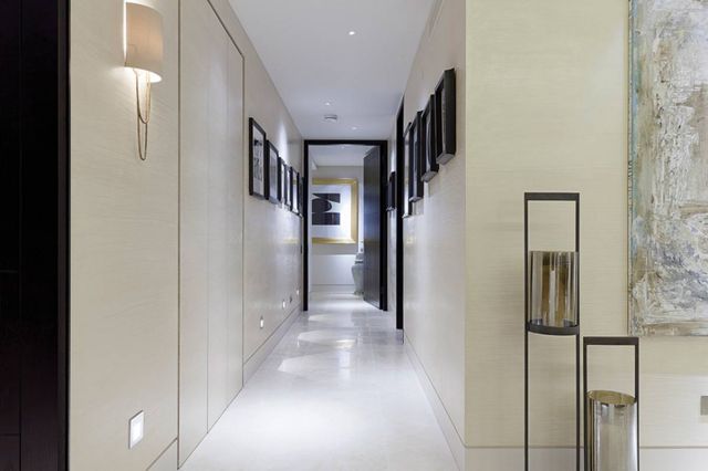  ممر يوصل بين القسمين النهاري والليلي