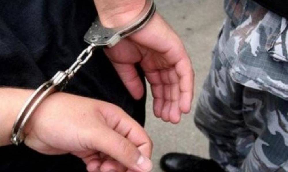 جريمة مروّعة - قتل والده وجدته بعد أن قتل والدته