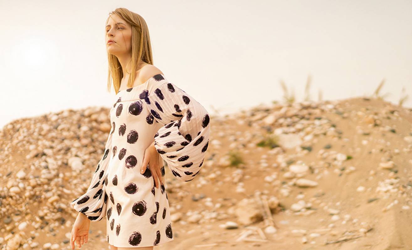 فستان من Cameo Collective فستان من Cameo Collective