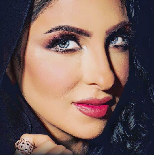 زينب العسكري