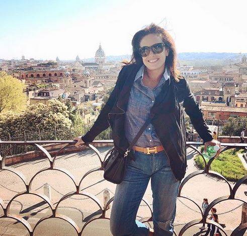 بالصور - هند صبري تصدم الجميع بنحافتها.. شاهدوا كيف بدت بإطلالتها الشبابية؟