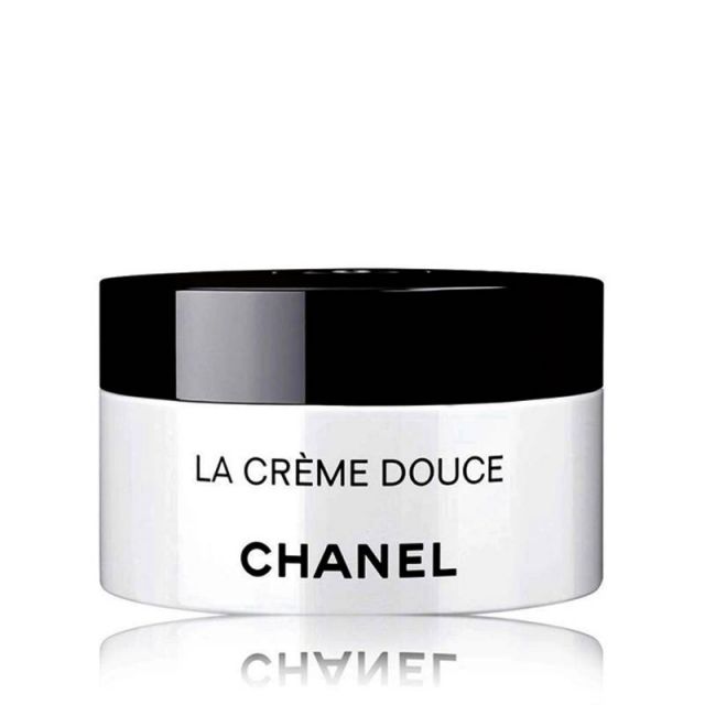 CHANEL La Crème Douce