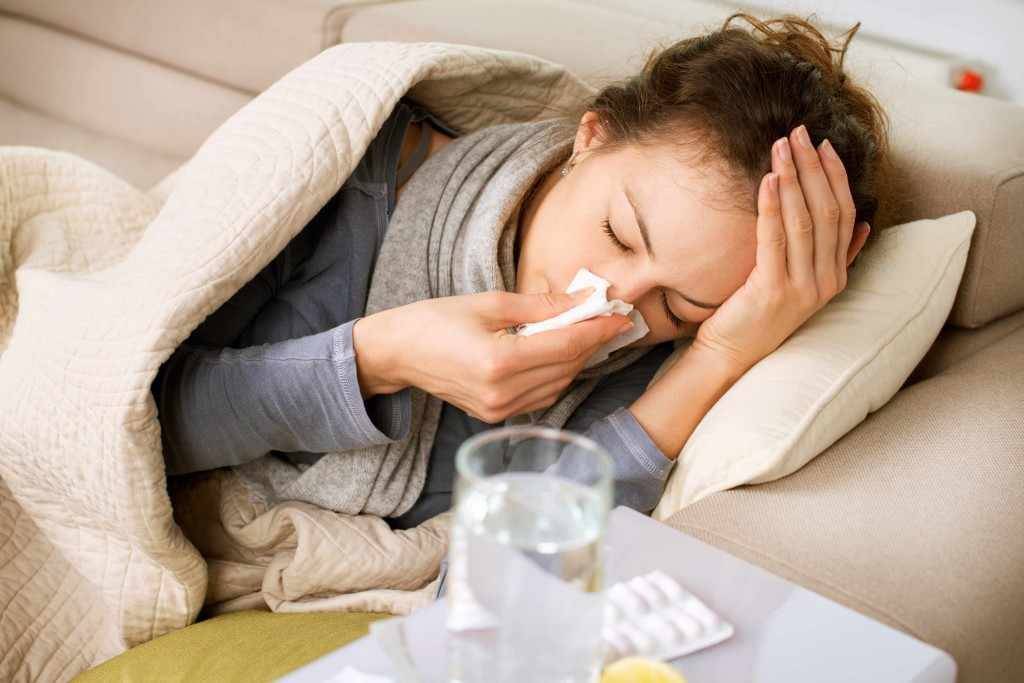 أفضل حل لانسداد الأنف المزعج... حركة بسيطة و20 ثانية وينتهي الأمر