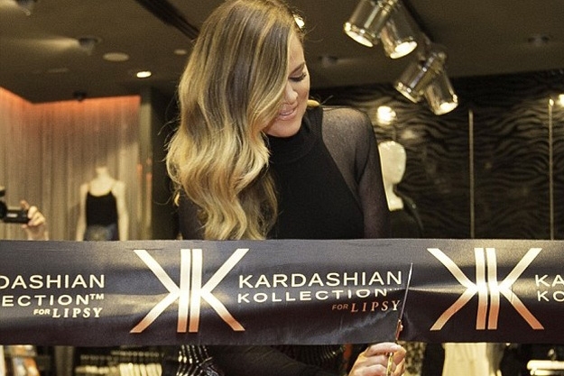 كلوي كارداشيان في دبي ترفض الحديث عن خيانة زوجها وتعطي نصائح للسيدات