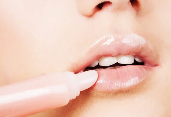 من أجل نعومة شفتيك