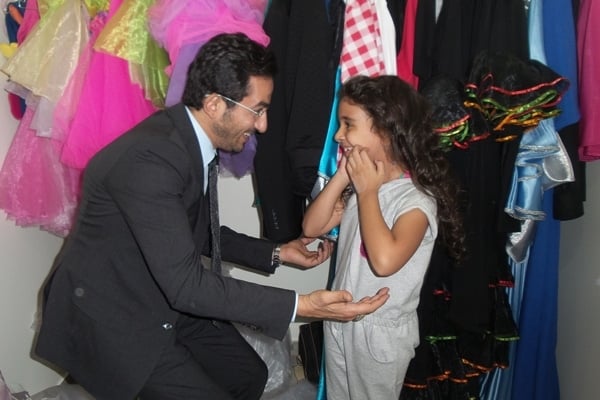 أسرار بين الطفلة نور وأحمد حلمي في كواليس Arabs Got Talent