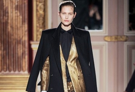 البزة البرونزية