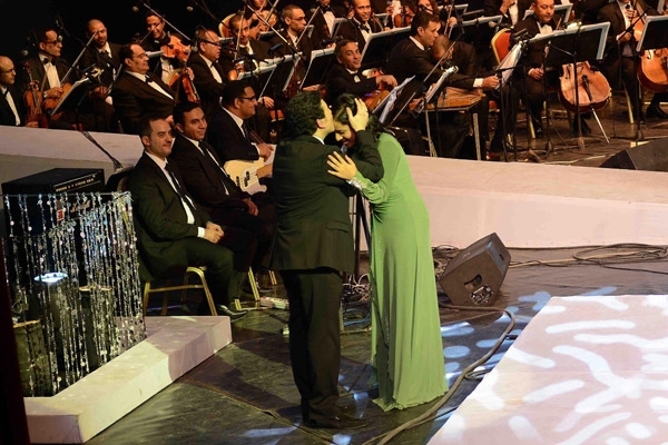 مع المطربة الصاعدة أميرة أحمد