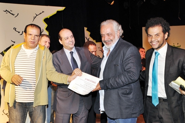 أيمن زيدان أثناء التكريم