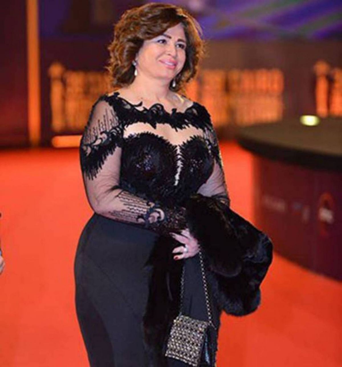 حقيقة إسناد منصب ديني لإلهام شاهين!