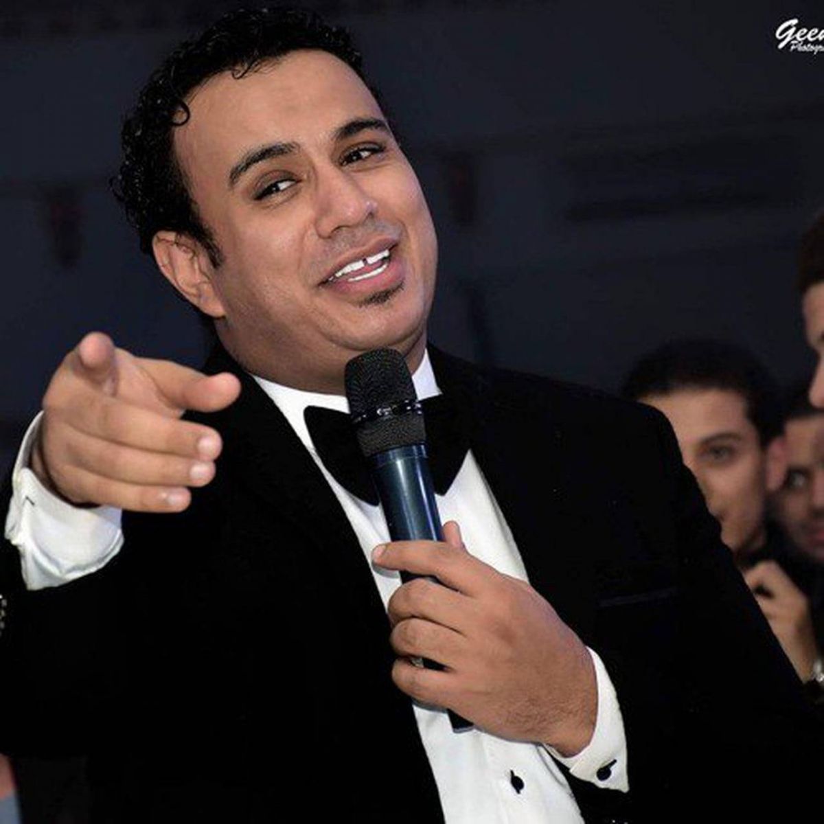 بالفيديو - المطرب الشعبي محمود الليثي يكشف سراً غريباً وراء شهرته