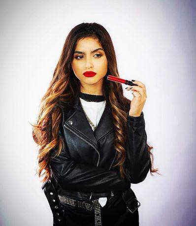 بالفيديو - حلا الترك تتجاهل والدها بطريقة وقحة.. وهذا ما حصل واحزنها بشدة