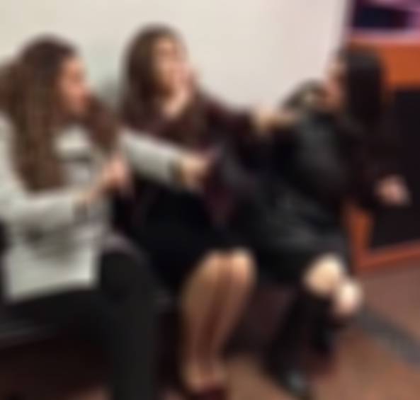 بالفيديو - رقص هيستيري يجمع ثلاث نجمات مصريات من هن؟ وما السبب؟