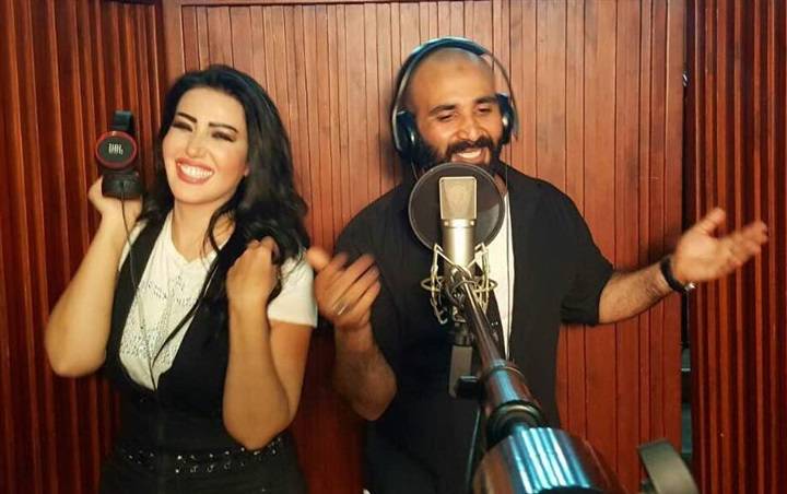 بعد ردها الحاسم على أحمد سعد.. تصرف غير متوقع جديد من سمية الخشاب!