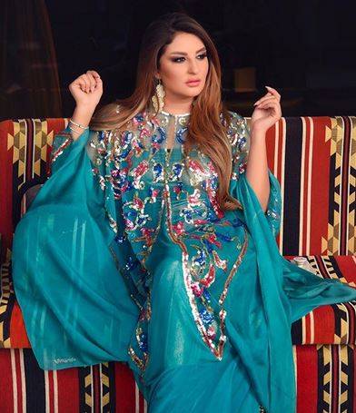 بالصور - شذى حسون ترجع للطفولة مع مجموعة من اللاجئين