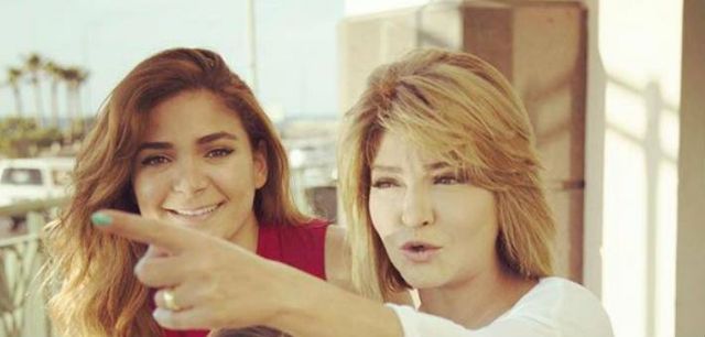 بعد صورها مع شاب وسيم.. 